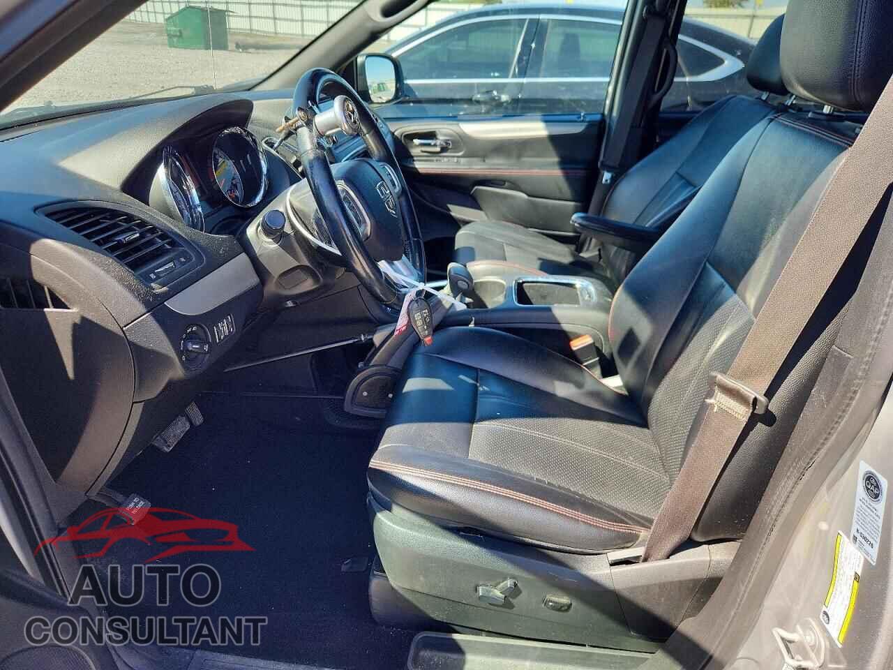 DODGE CARAVAN 2018 - 2C4RDGEG8JR255724