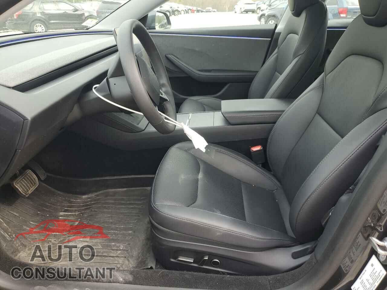 TESLA MODEL 3 2024 - 5YJ3E1EA2RF772519