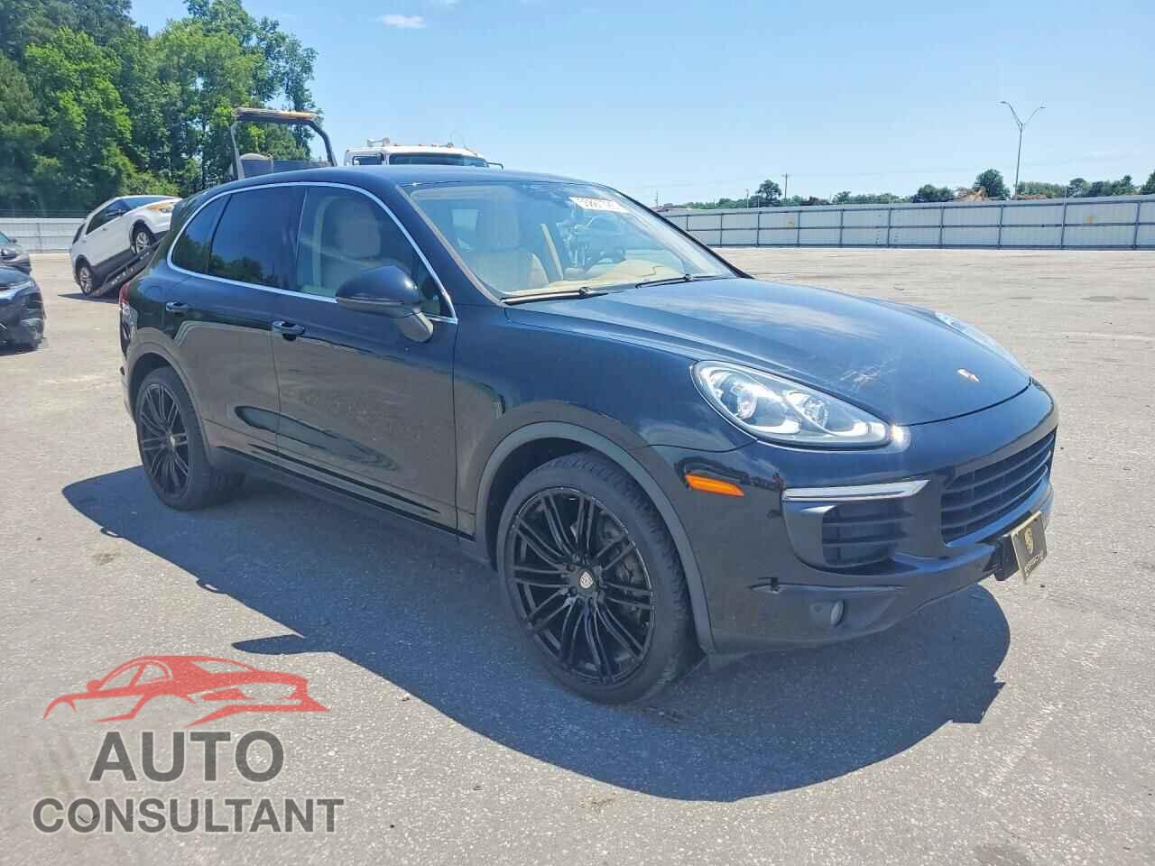 PORSCHE CAYENNE 2016 - WP1AA2A23GLA03575