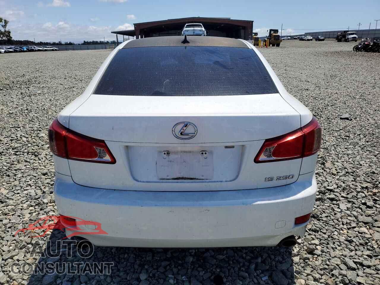 LEXUS IS 2013 - JTHBF5C22D5188237