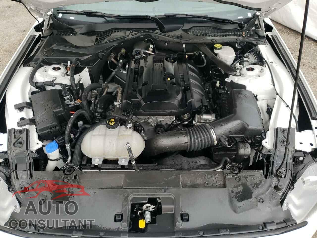 FORD MUSTANG 2020 - 1FATP8UH7L5137957