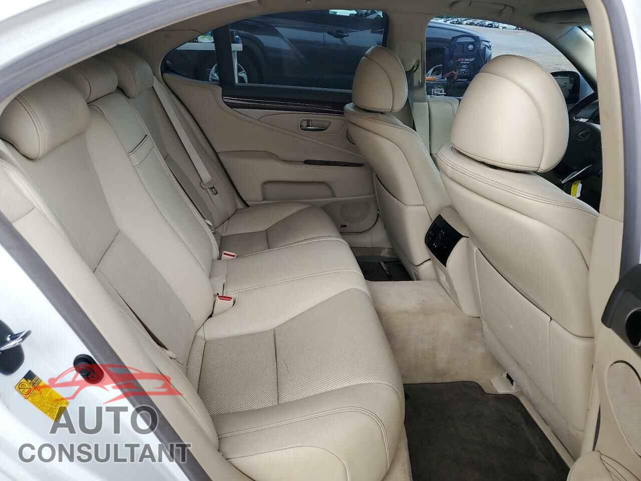 LEXUS LS460 2014 - JTHCL5EF3E5021058