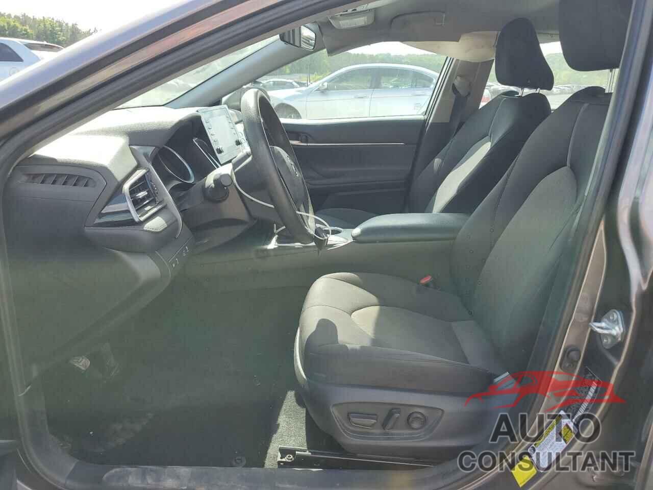 TOYOTA CAMRY 2021 - 4T1C11AK9MU437571