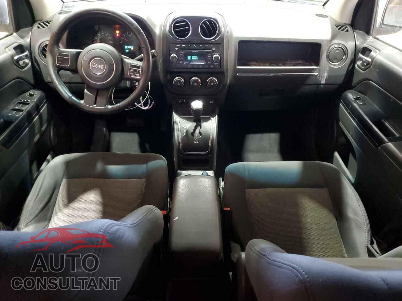 JEEP COMPASS 2011 - 1J4NF1FB6BD282878