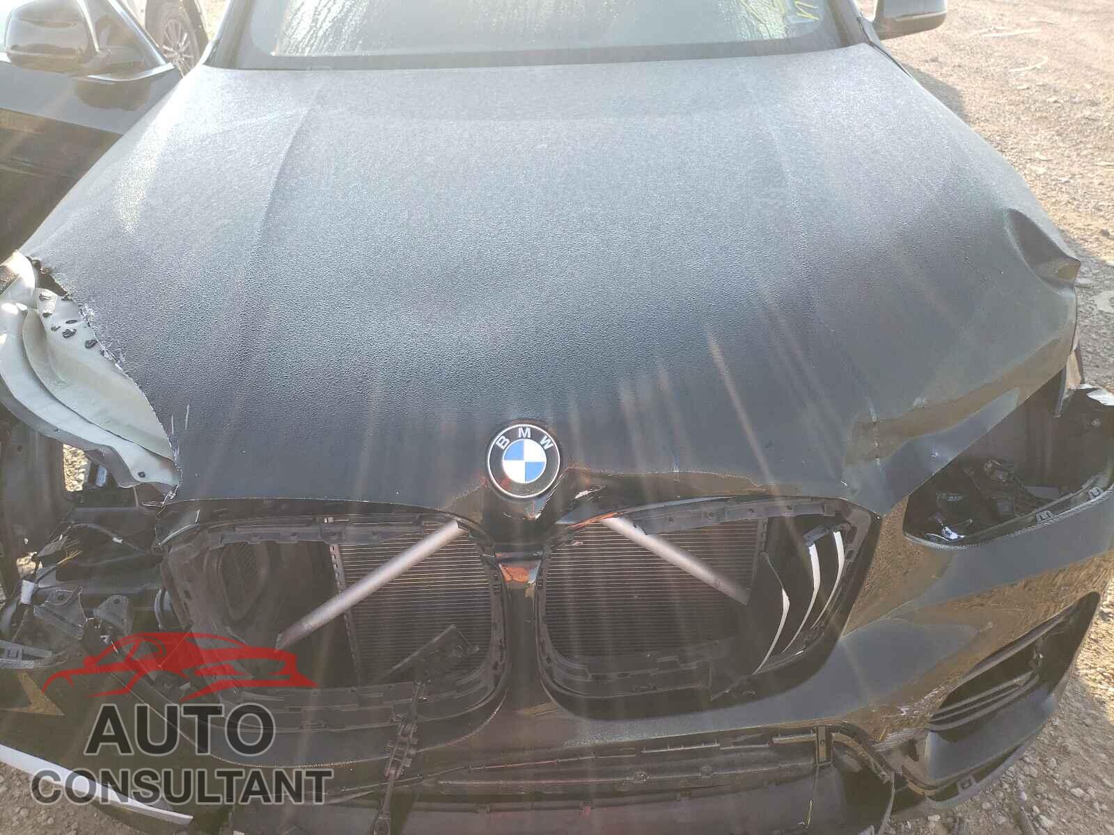 BMW X3 2019 - 5UXTR9C59KLE17960