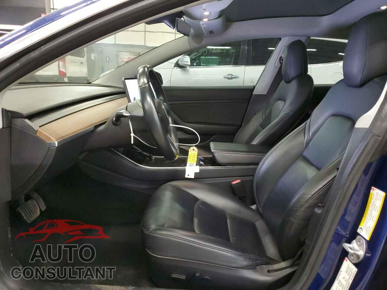 TESLA MODEL 3 2018 - 5YJ3E1EB8JF085171