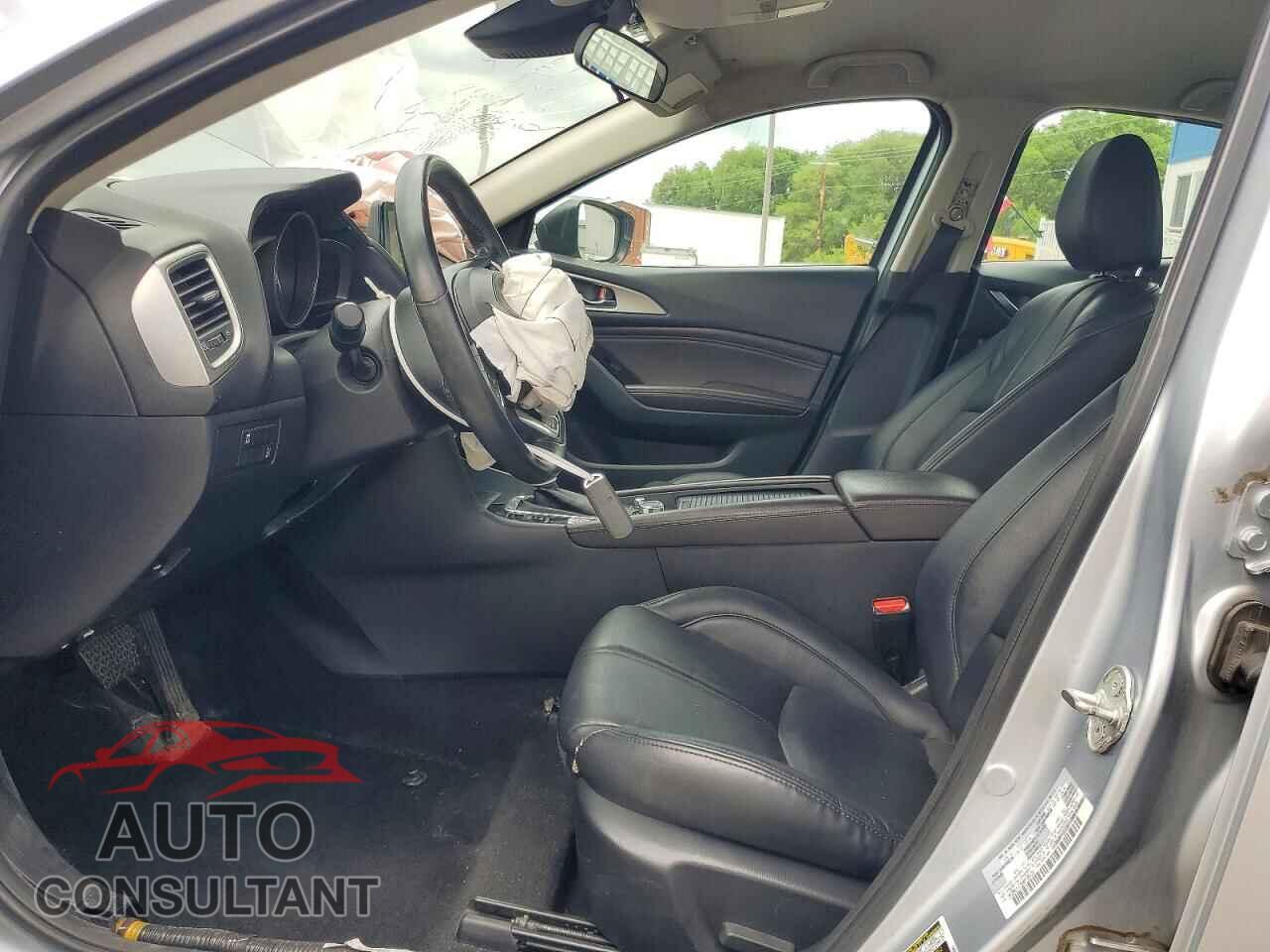 MAZDA 3 2017 - 3MZBN1V73HM135131