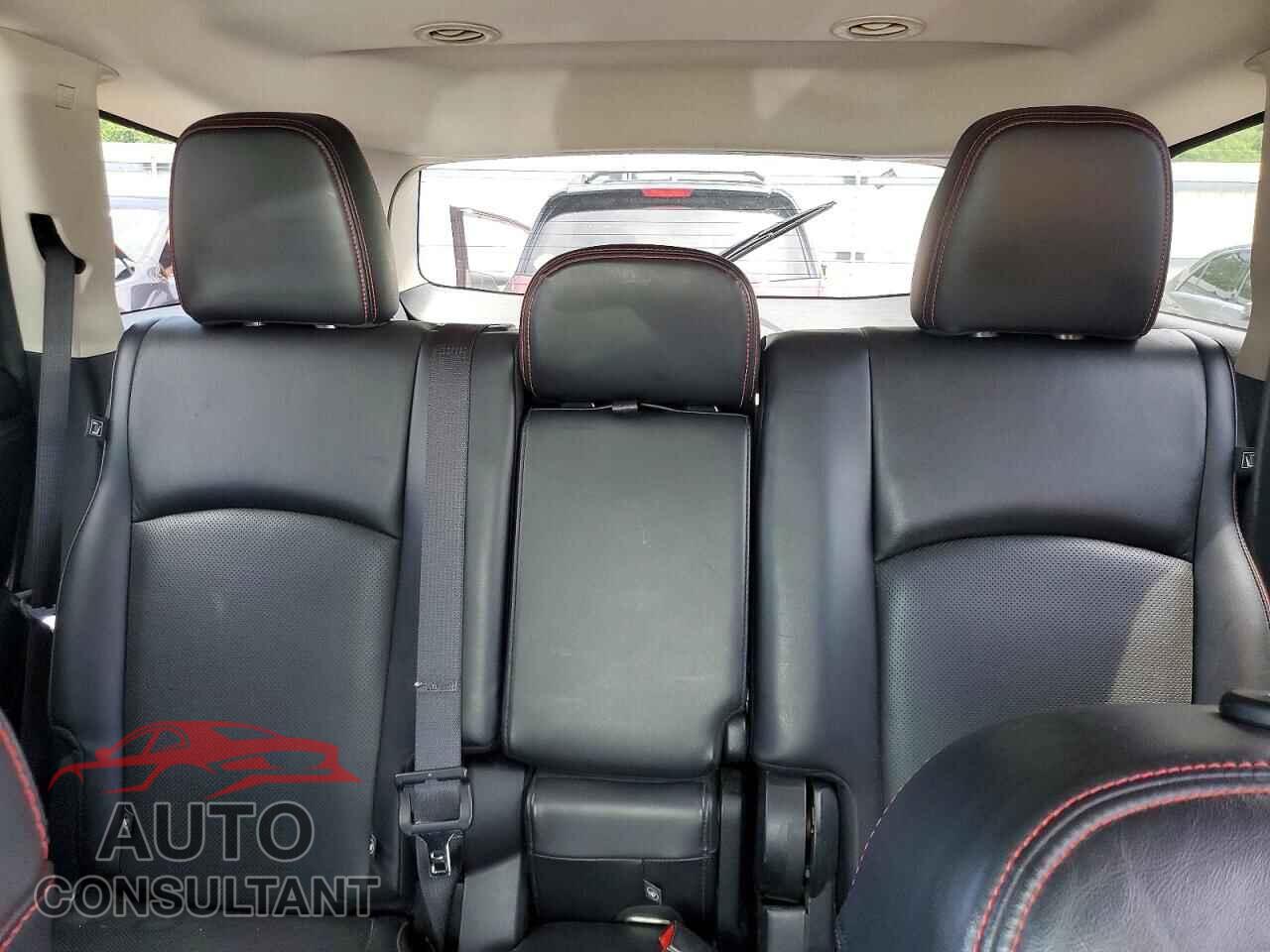 DODGE JOURNEY 2018 - 3C4PDCEG6JT352305