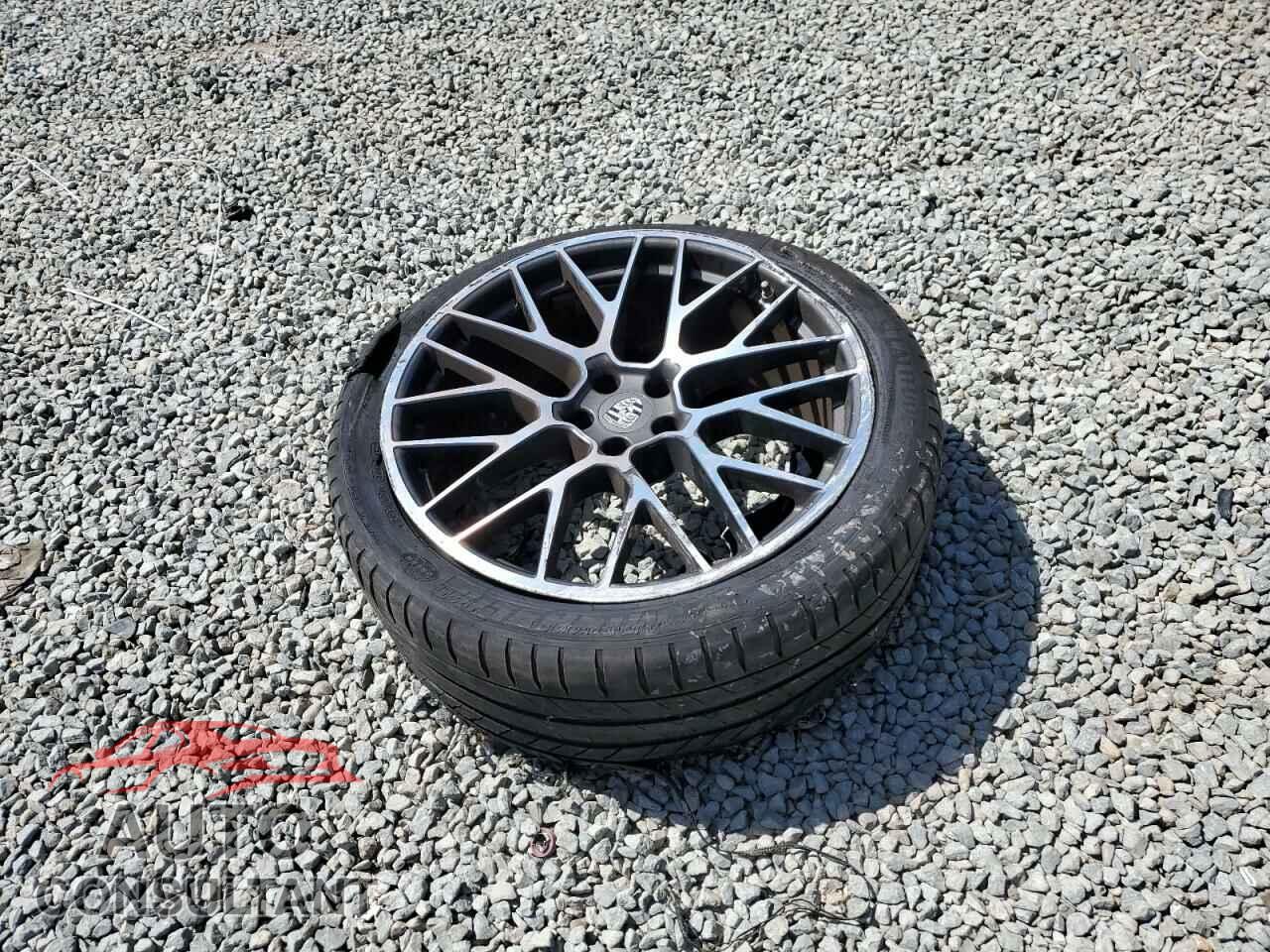 PORSCHE MACAN 2021 - WP1AB2A59MLB30124