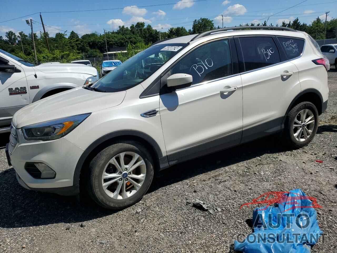 FORD ESCAPE 2018 - 1FMCU9HD7JUD53323