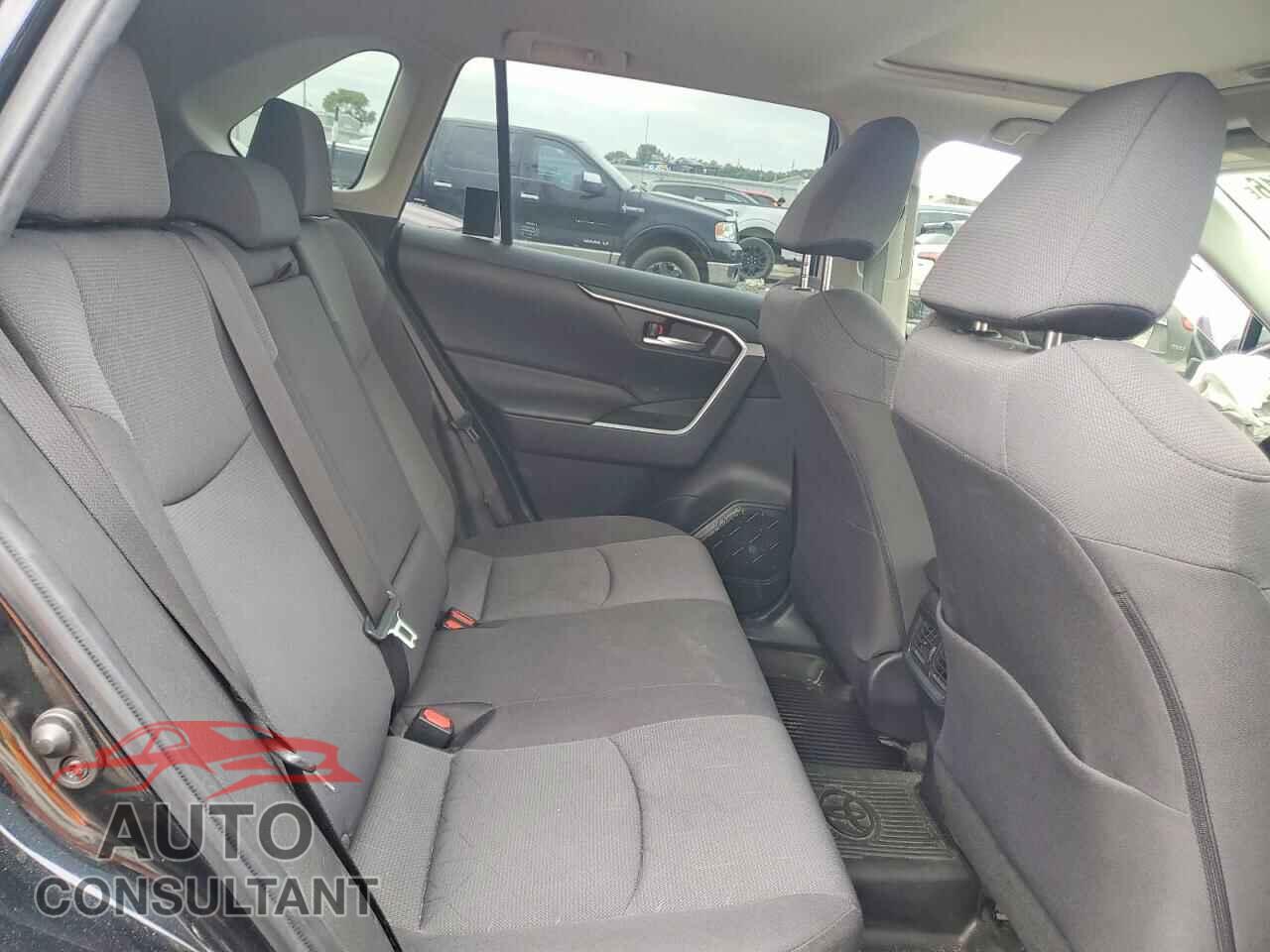 TOYOTA RAV4 2019 - JTMP1RFV7KD506696