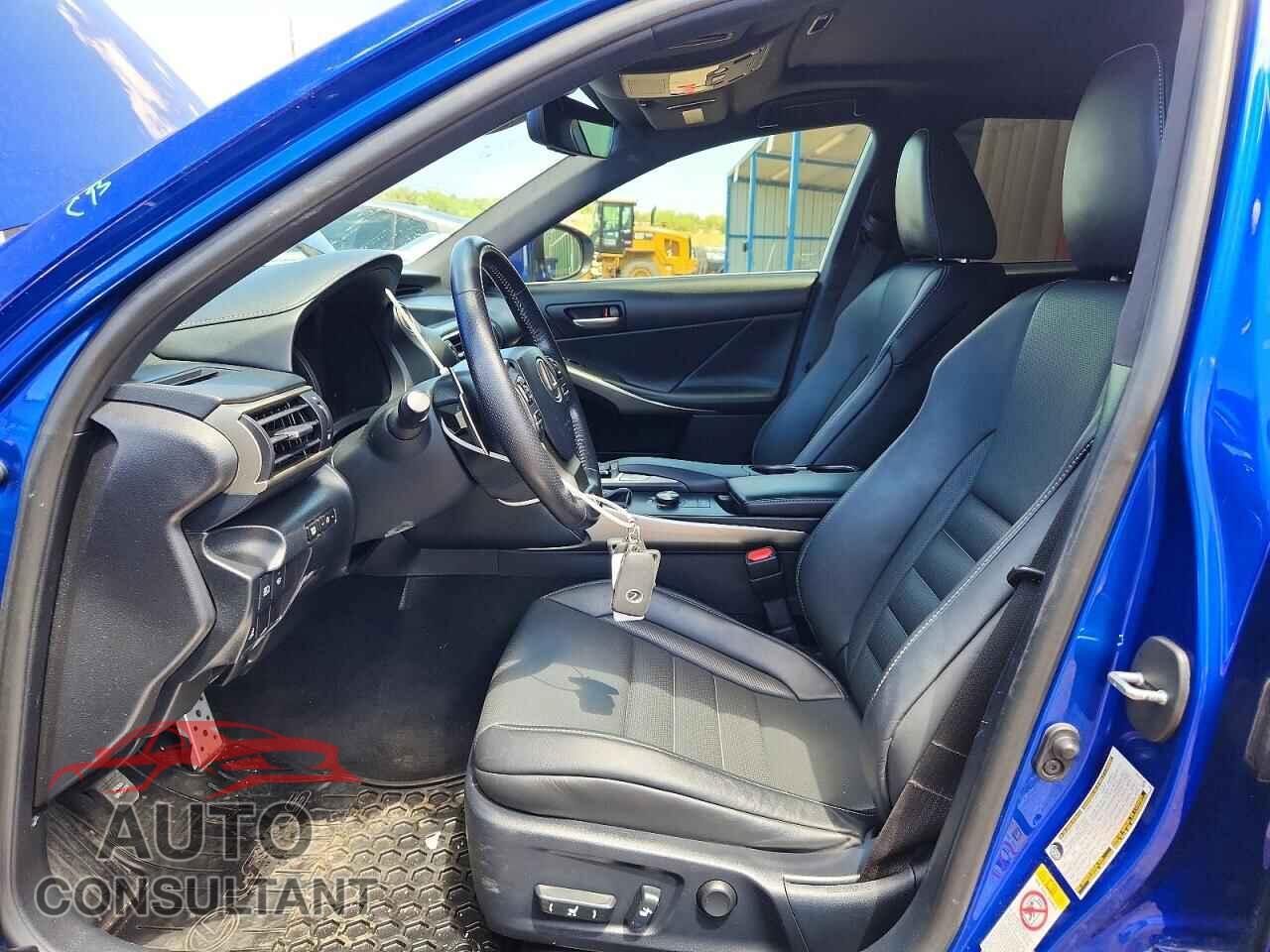LEXUS IS 2017 - JTHCE1D26H5014112
