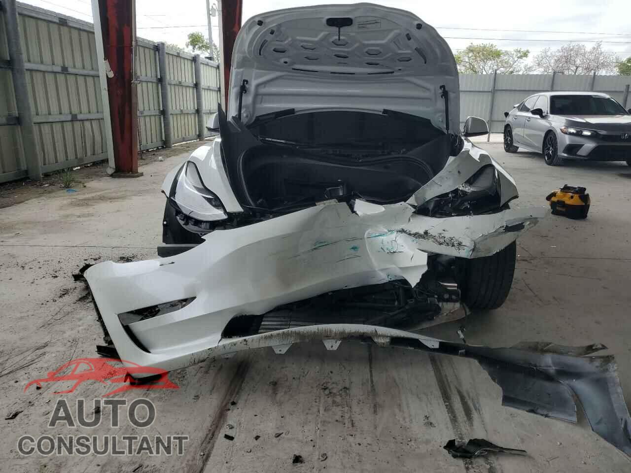 TESLA MODEL 3 2023 - 5YJ3E1EA5PF514511
