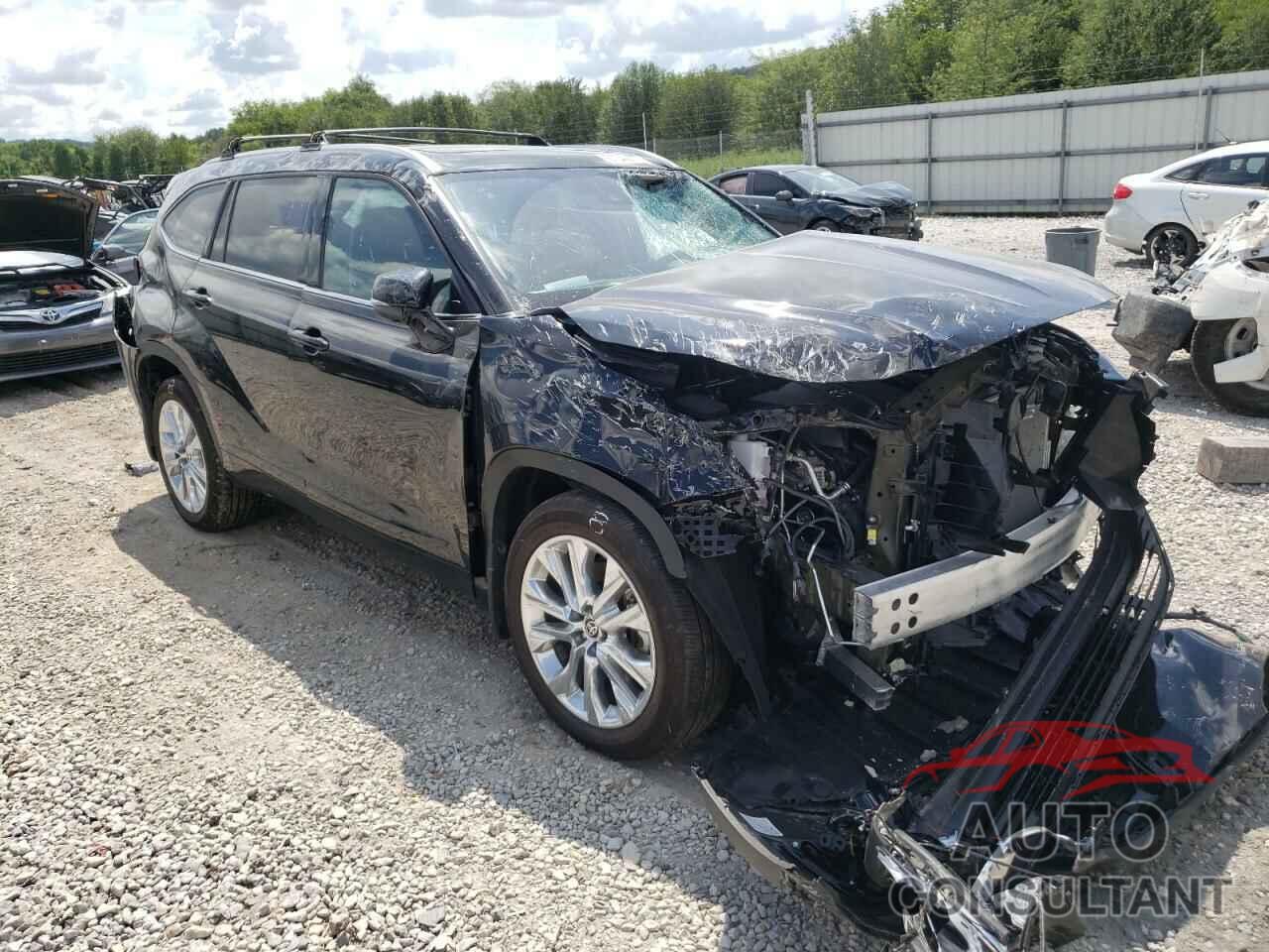 TOYOTA HIGHLANDER 2022 - 5TDDZRBH8NS216536