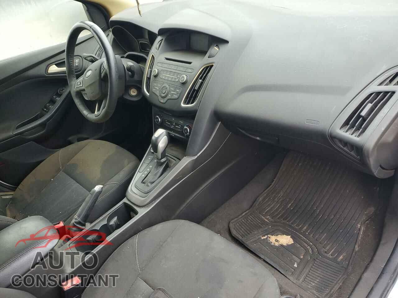 FORD FOCUS 2016 - 1FADP3F23GL278123