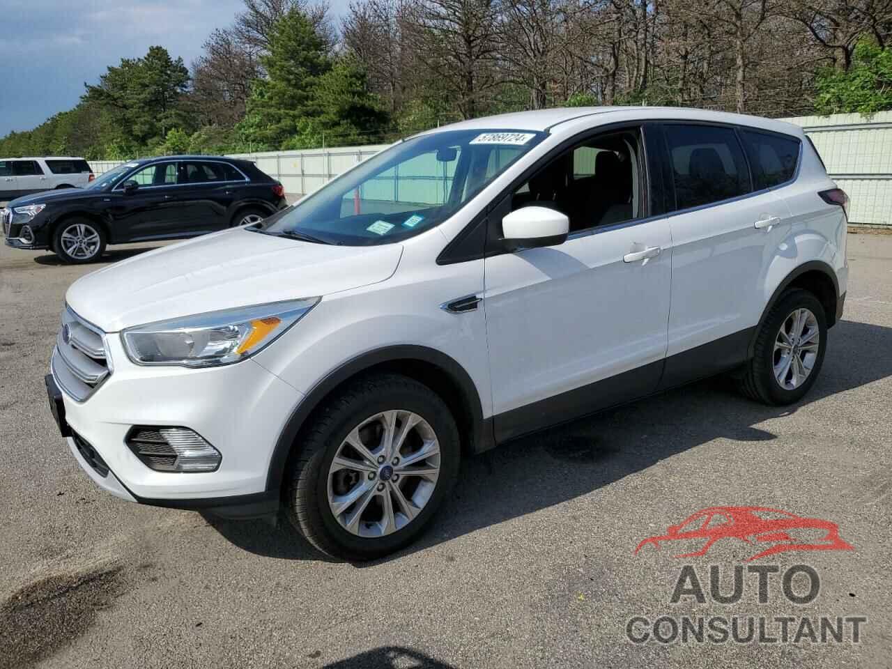 FORD ESCAPE 2017 - 1FMCU9GD3HUF00099