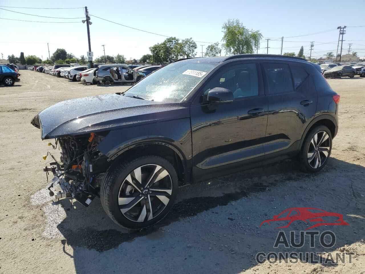 VOLVO XC40 PLUS 2023 - YV4L12UL0P2052668