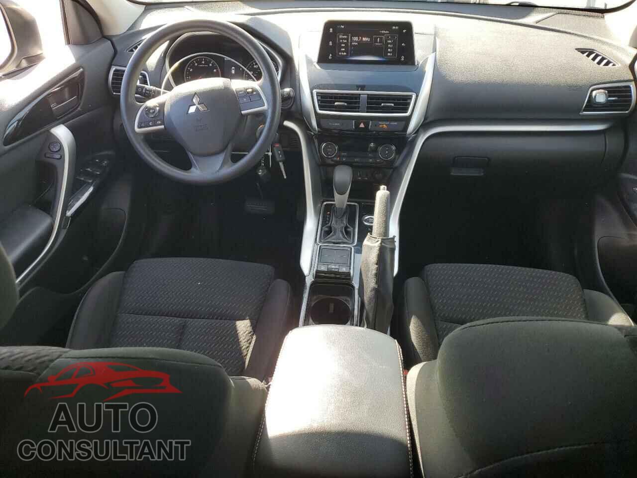 MITSUBISHI ECLIPSE 2019 - JA4AT4AA8KZ024100