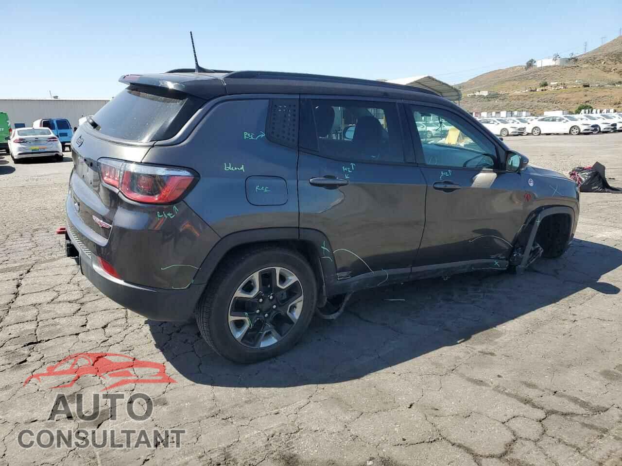 JEEP COMPASS 2018 - 3C4NJDDB0JT130449