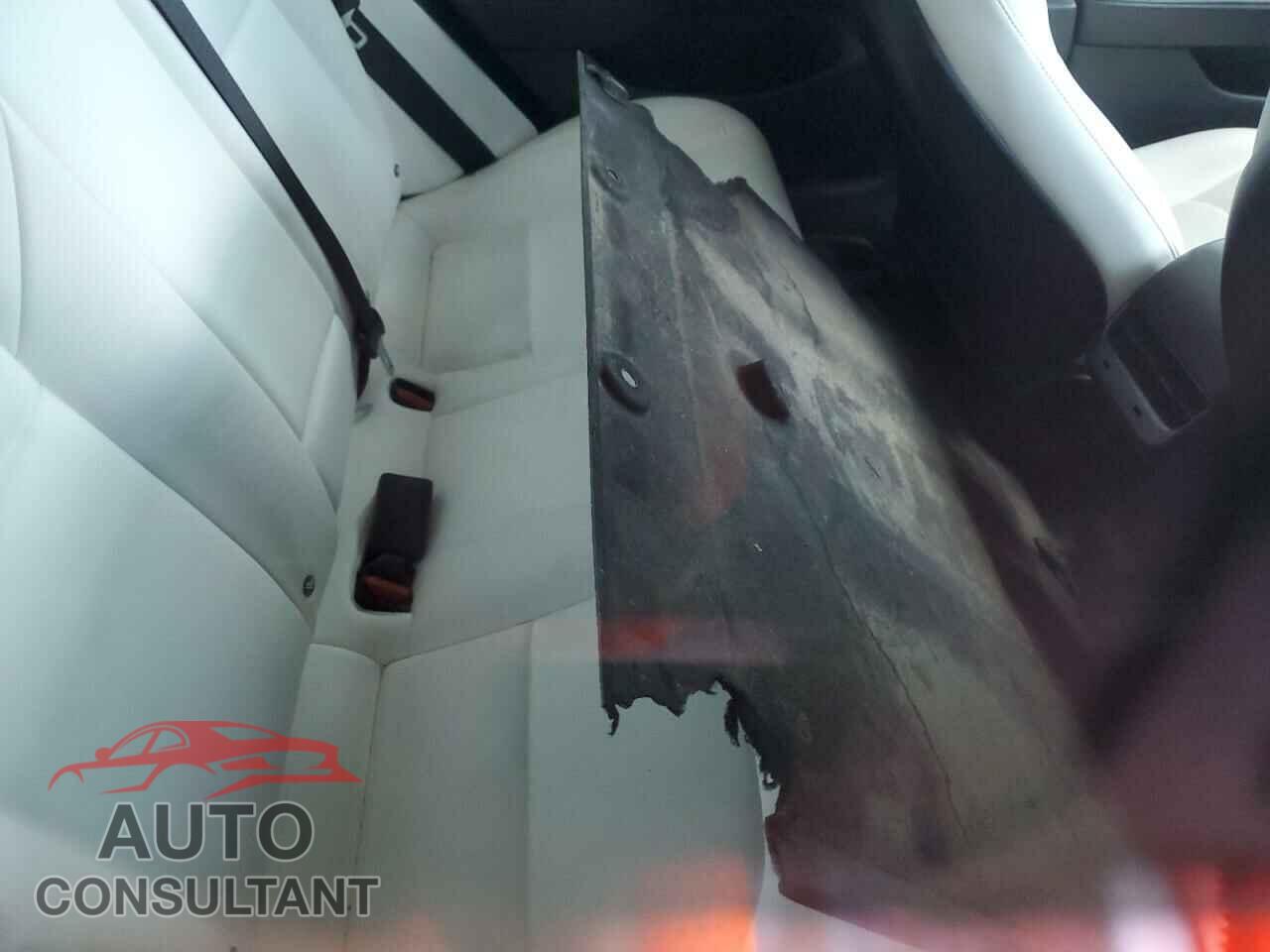 TESLA MODEL 3 2018 - 5YJ3E1EB3JF134664