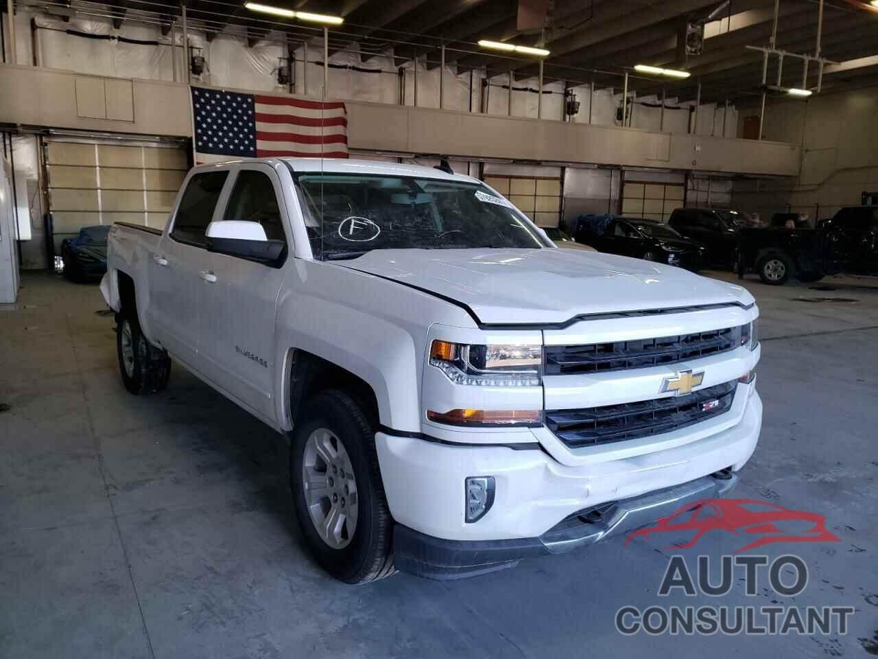 CHEVROLET SILVERADO 2018 - 3GCUKREC1JG255417