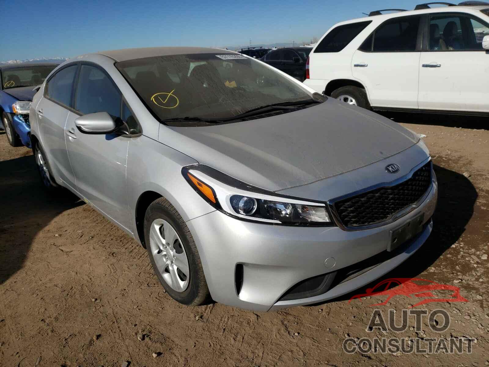 KIA FORTE 2018 - 3KPFK4A72JE208008