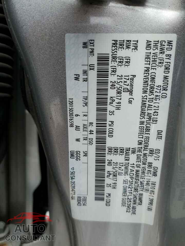 FORD FOCUS 2015 - 1FADP3N21FL253902