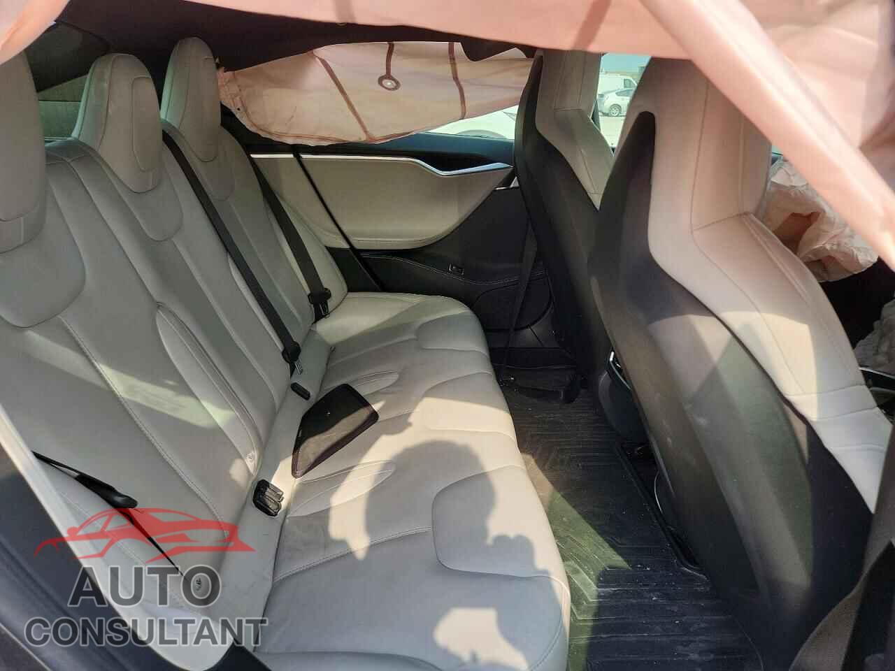 TESLA MODEL S 2016 - 5YJSA1E42GF129604