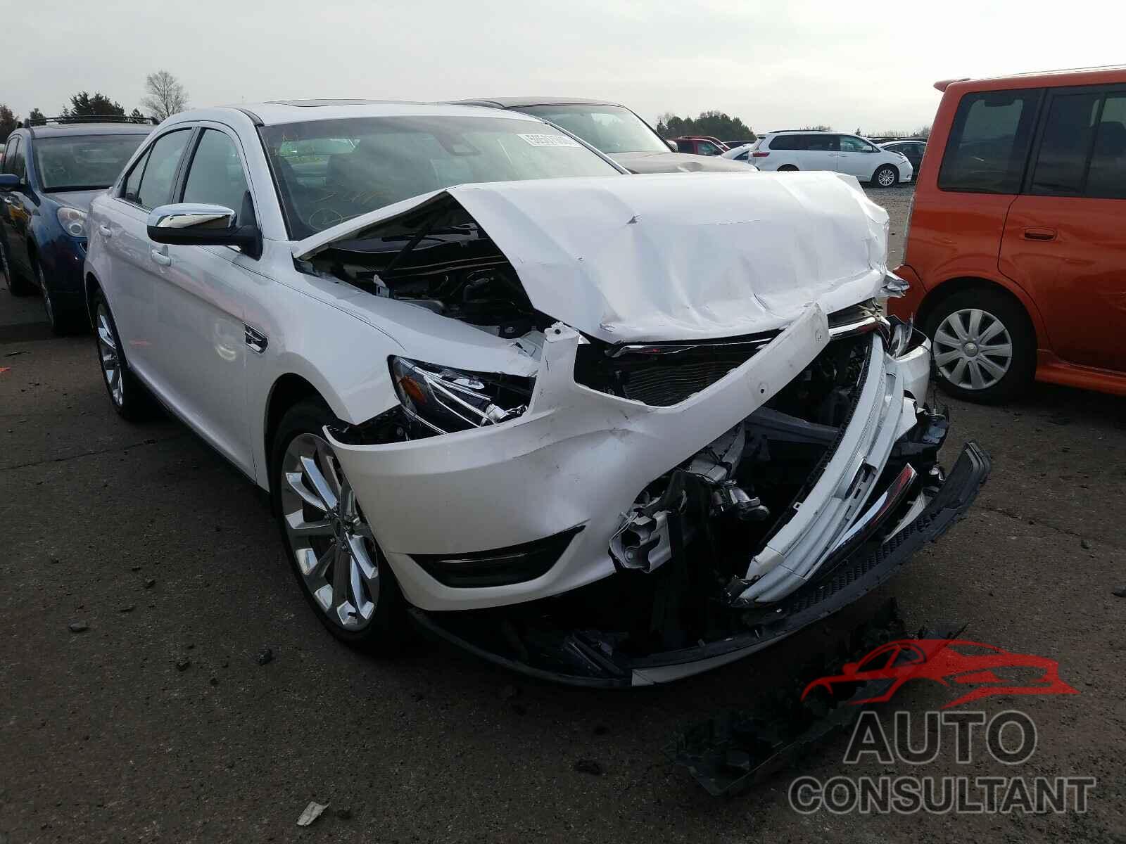 FORD TAURUS 2018 - 1FAHP2J80JG131703