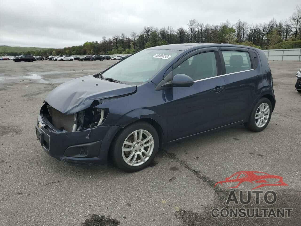 CHEVROLET SONIC 2015 - 1G1JC6SB0F4138306
