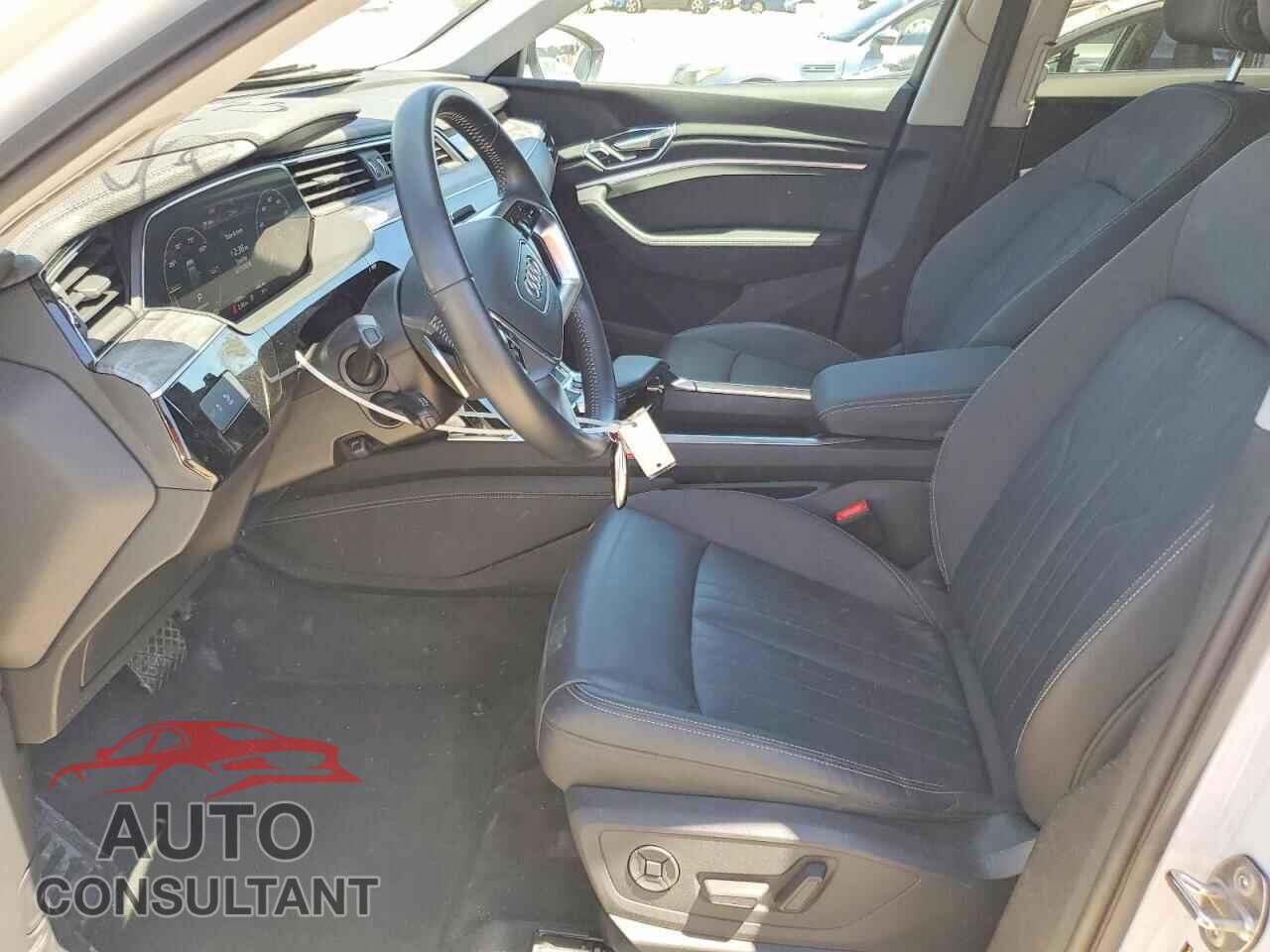 AUDI E-TRON 2021 - WA1AAAGE4MB022841