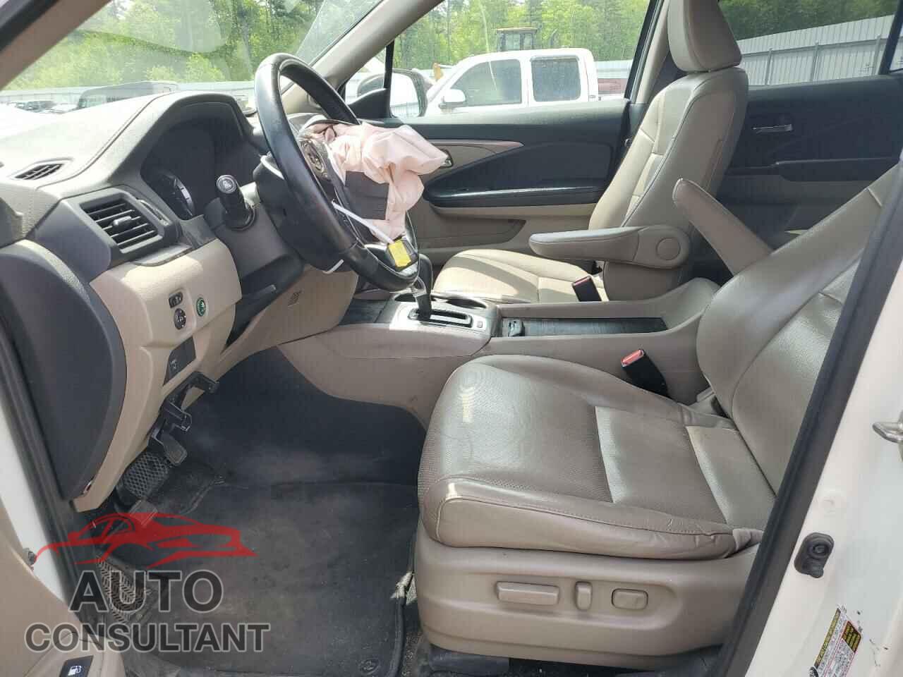 HONDA RIDGELINE 2017 - 5FPYK3F6XHB016267