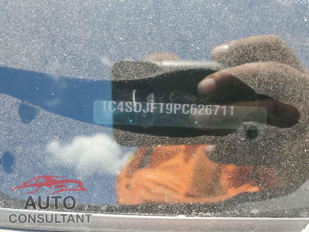DODGE DURANGO 2023 - 1C4SDJFT9PC626711