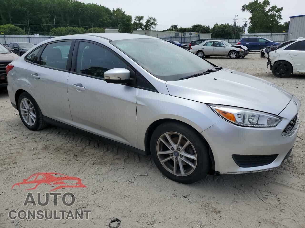 FORD FOCUS 2017 - 1FADP3F25HL237820