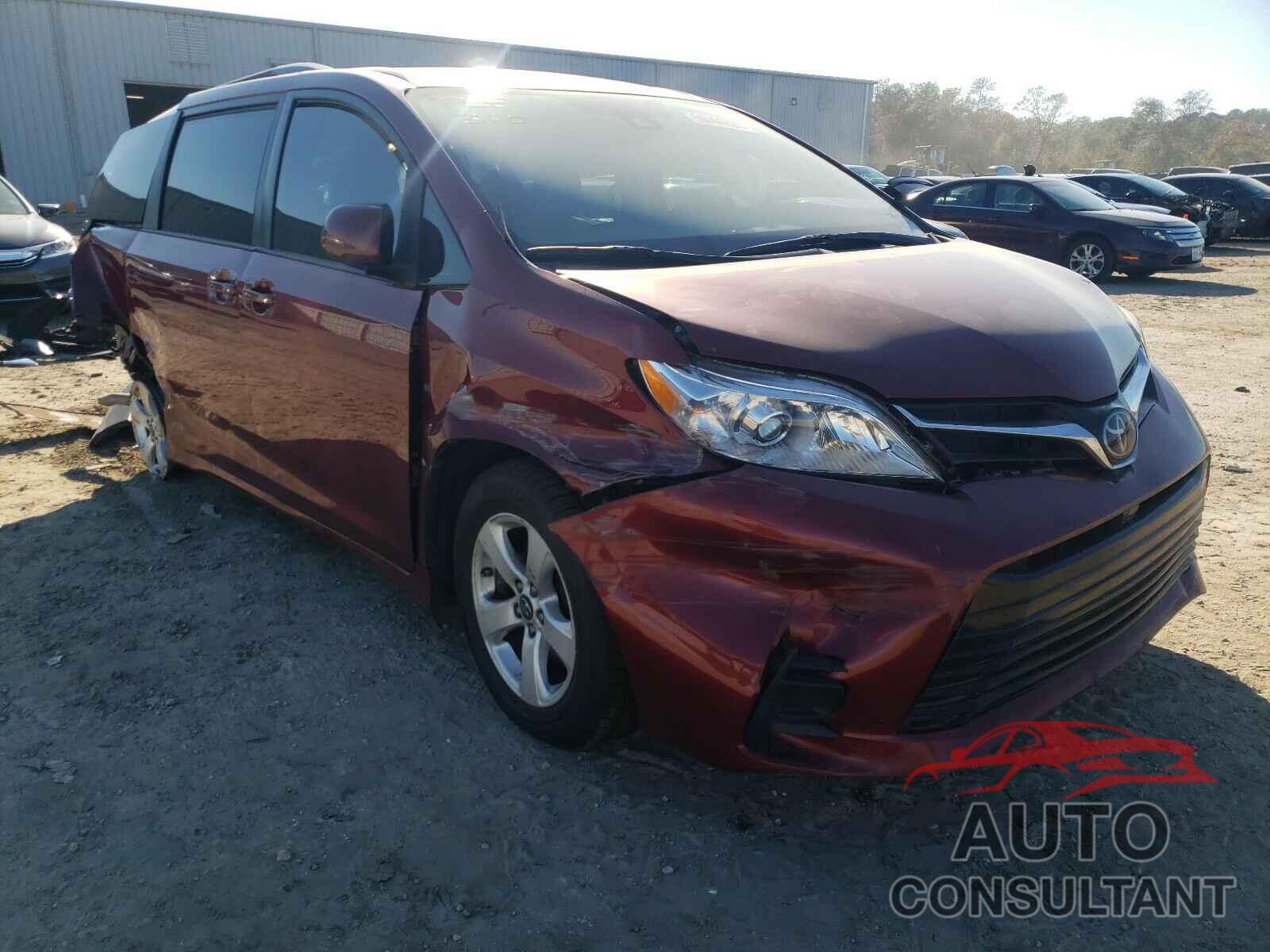 TOYOTA SIENNA 2018 - 5TDKZ3DC7JS924454