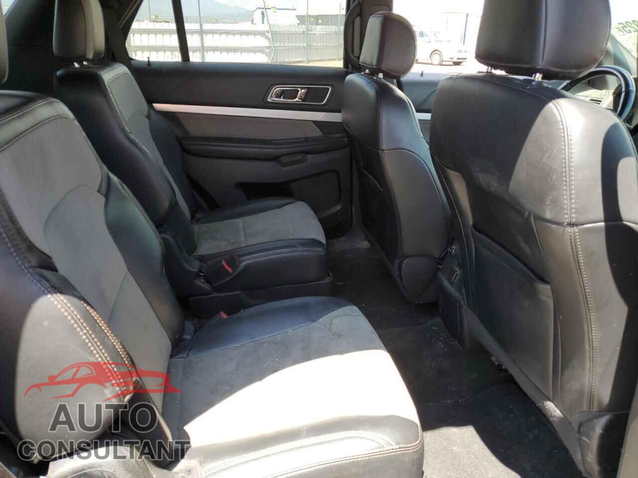 FORD EXPLORER 2017 - 1FM5K8DH8HGD37674
