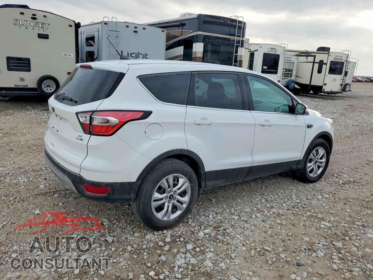 FORD ESCAPE 2017 - 1FMCU9GD5HUE55814