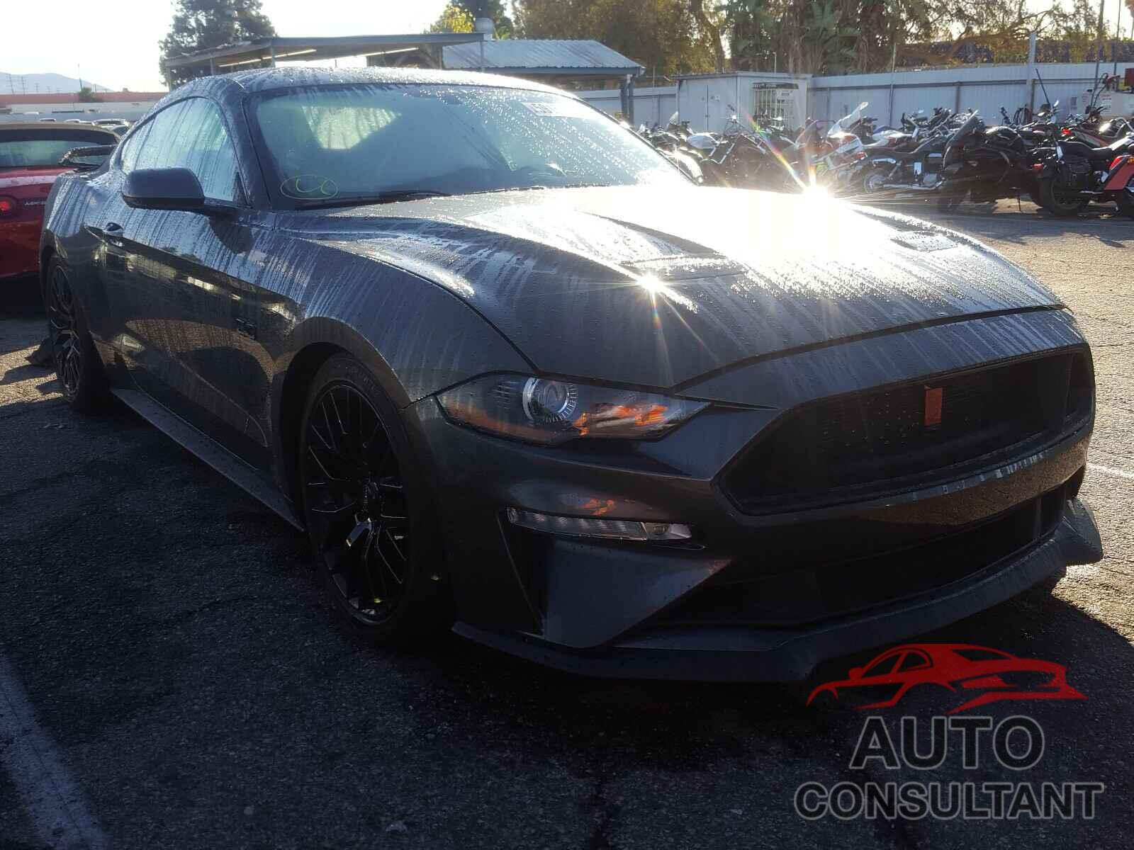 FORD MUSTANG 2018 - 1FA6P8CF0J5166193