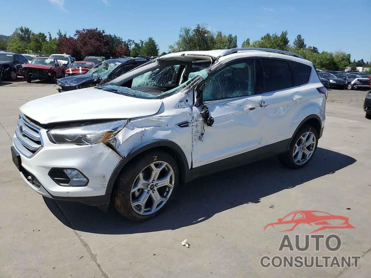 FORD ESCAPE 2017 - 1FMCU9J92HUE57816