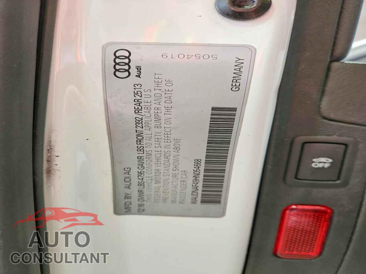AUDI A4 2017 - WAUDNAF49HN054668