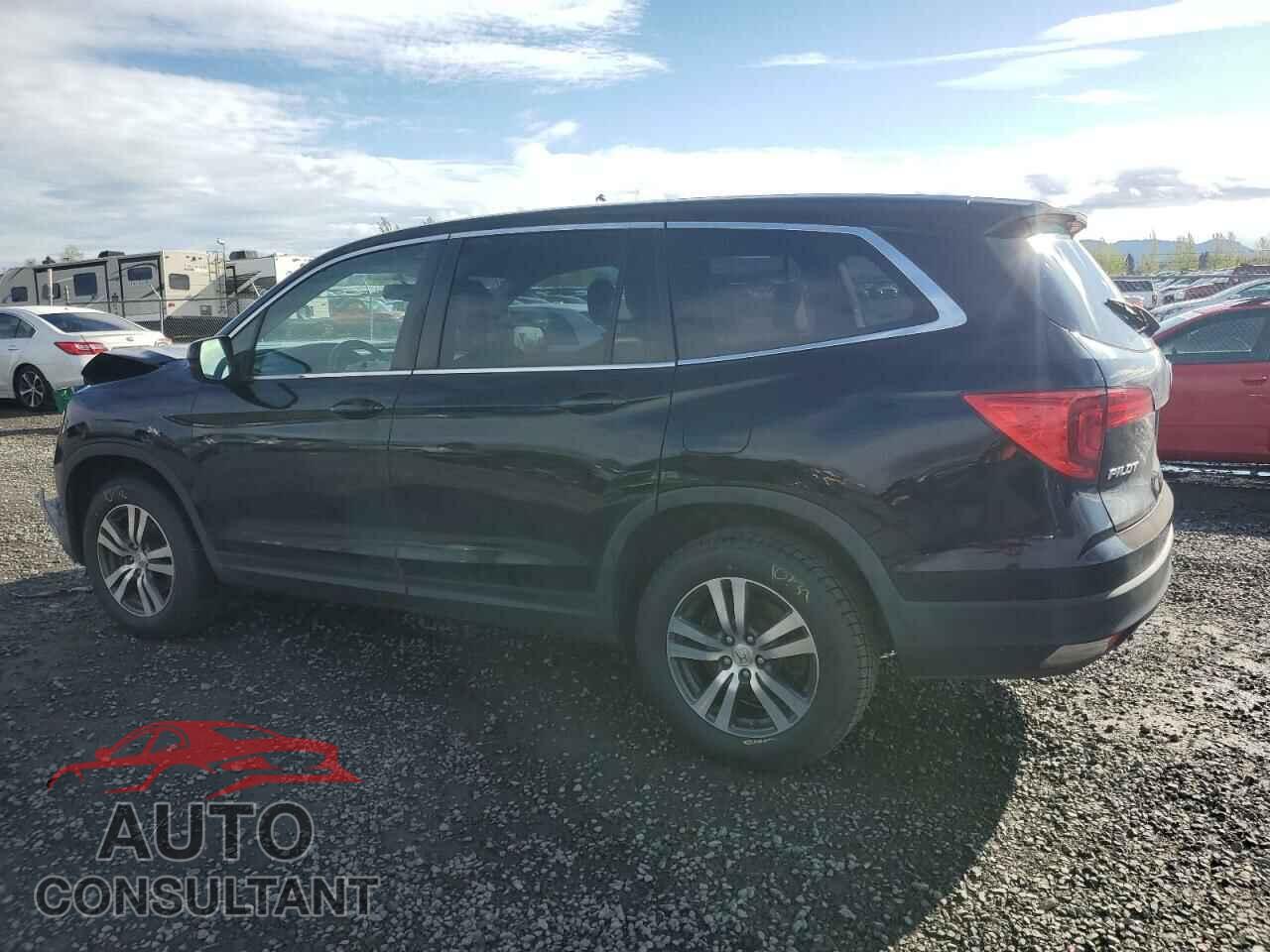 HONDA PILOT 2017 - 5FNYF6H50HB083916