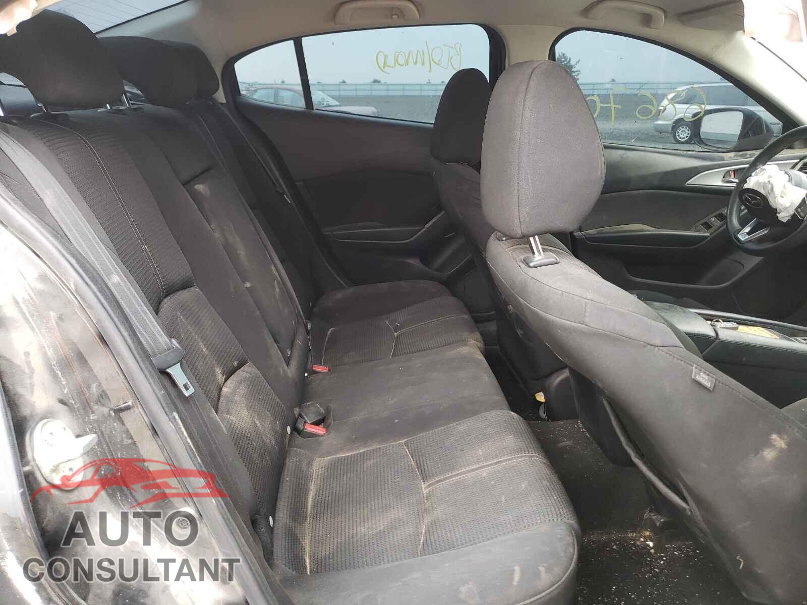 MAZDA 3 2018 - 3MZBN1U7XJM170837
