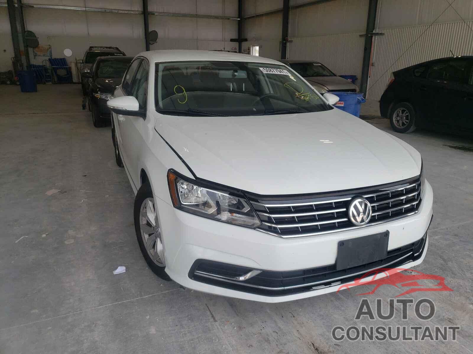VOLKSWAGEN PASSAT 2017 - 1VWAT7A30HC048750