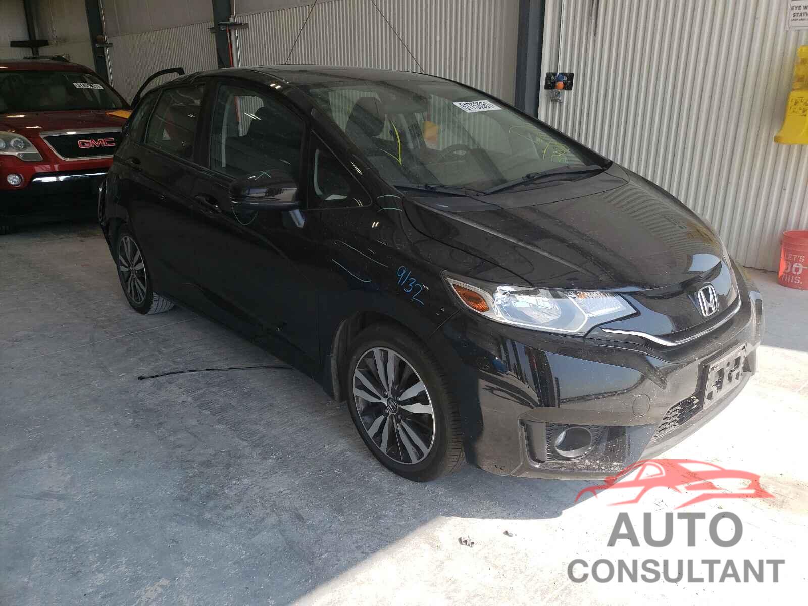 HONDA FIT 2016 - JHMGK5H70GX013905