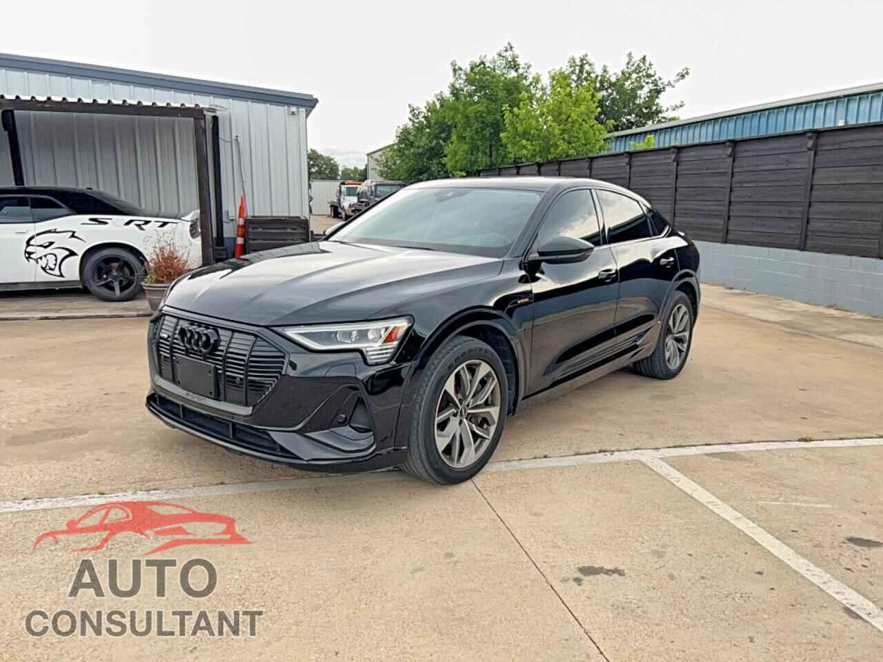 AUDI E-TRON 2021 - WA11AAGE8MB005668