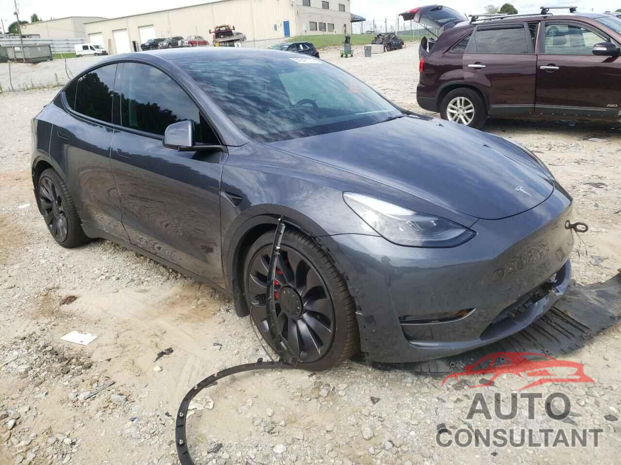 TESLA MODEL Y 2021 - 5YJYGDEF3MF133720