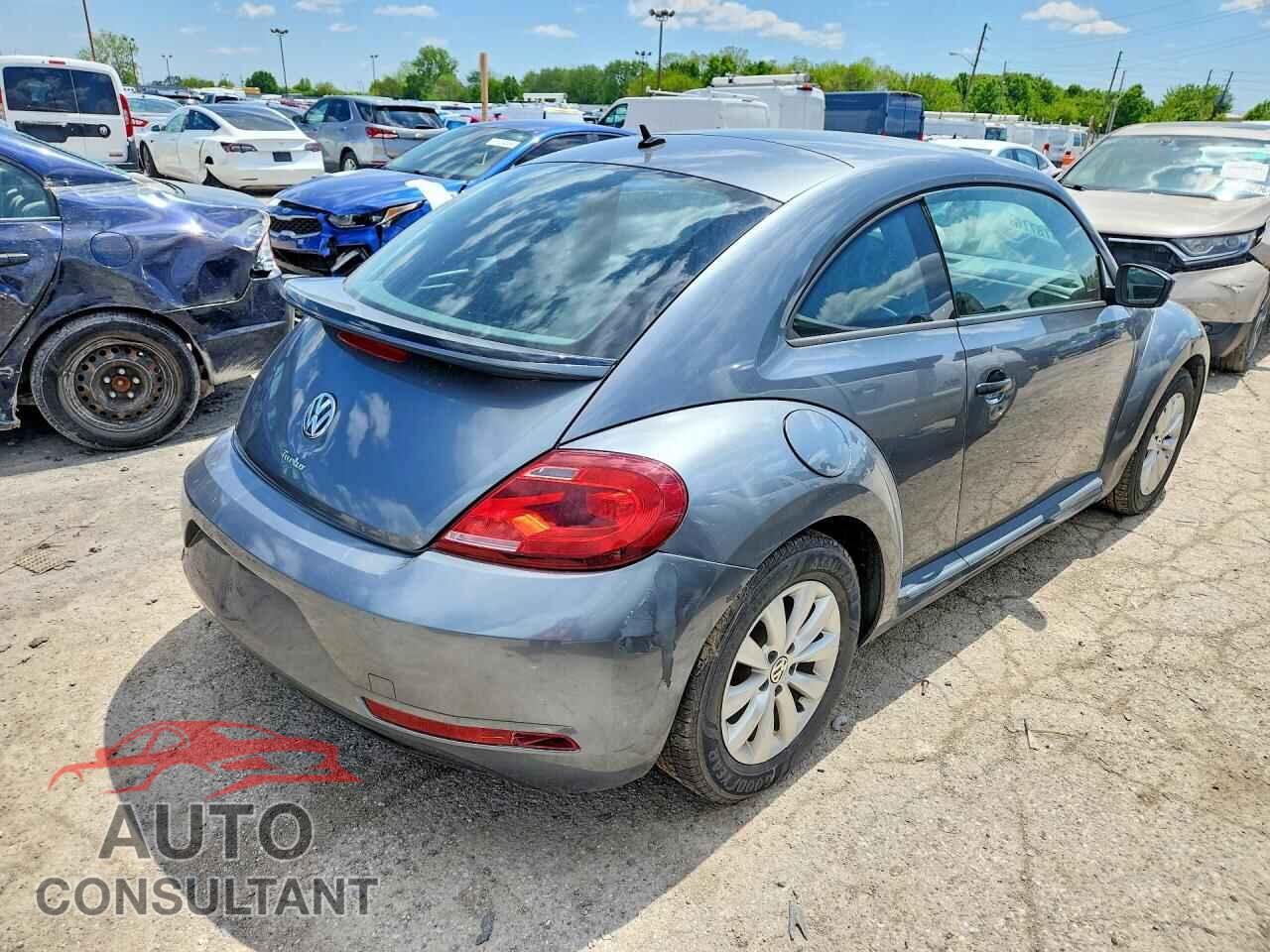 VOLKSWAGEN BEETLE 2017 - 3VWF17AT2HM608004