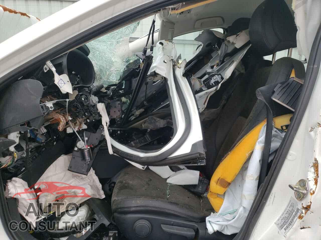 MAZDA 3 2019 - JM1BPACL3K1108108