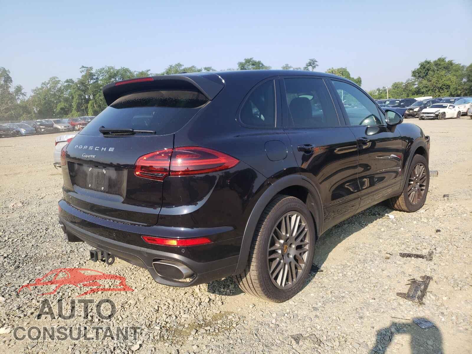 PORSCHE CAYENNE 2017 - WP1AA2A26HKA81307