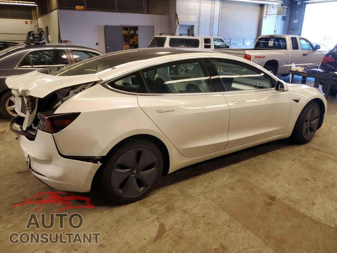 TESLA MODEL 3 2020 - 5YJ3E1EB3LF735902